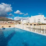 Rentandhomes Beachfront Center * Marbella
