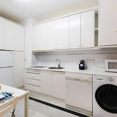 Rentandhomes Beachfront Center Апартаменты Марбелья