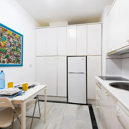 Апартаменты Rentandhomes Beachfront Center