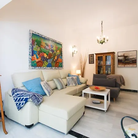 Апартаменты Rentandhomes Beachfront Center Марбелья