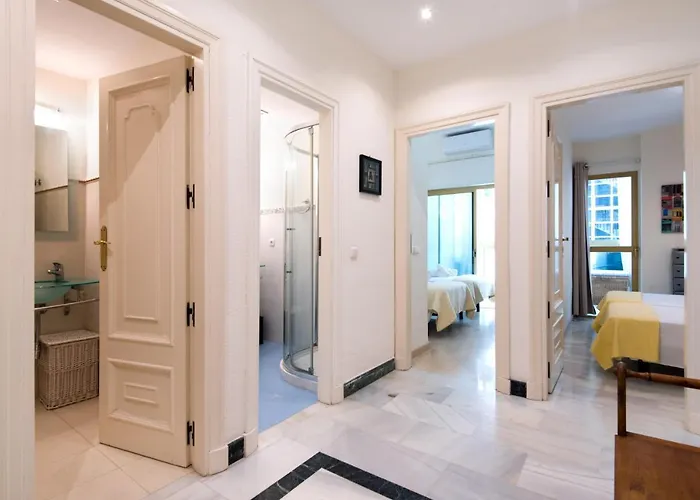 Appartamento Rentandhomes Beachfront Center