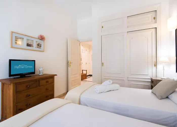 Rentandhomes Beachfront Center Appartamento